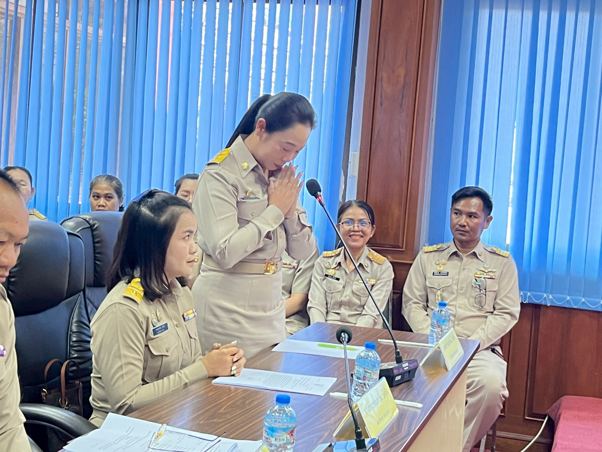 ประชุมสภาองค์การบริหารส่วนตำบลอุดมทรัพย์ ครั้งแรก