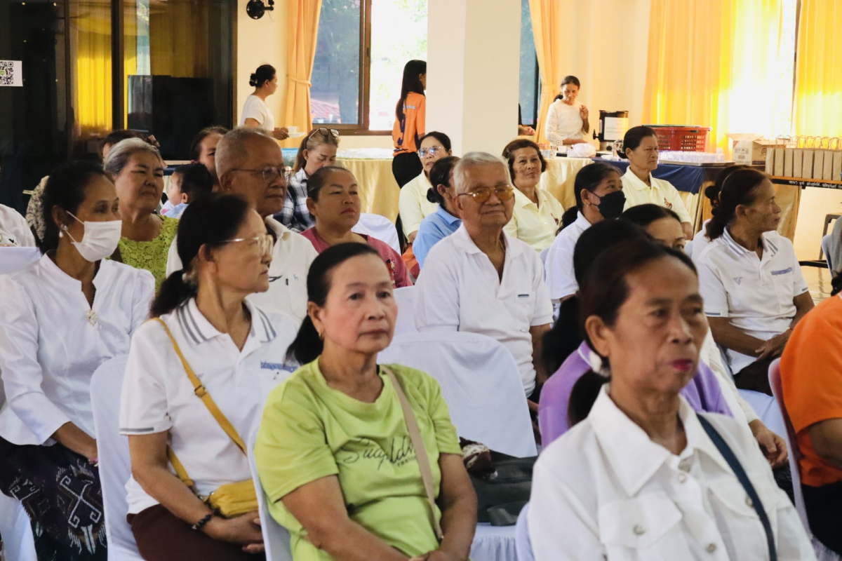 พิธีเปิดโครงคนอุดมทรัพย์สุขภาพดีด้วยวิถีการแพทย์แผนไทย และสมุนไพรพื้นบ้าน