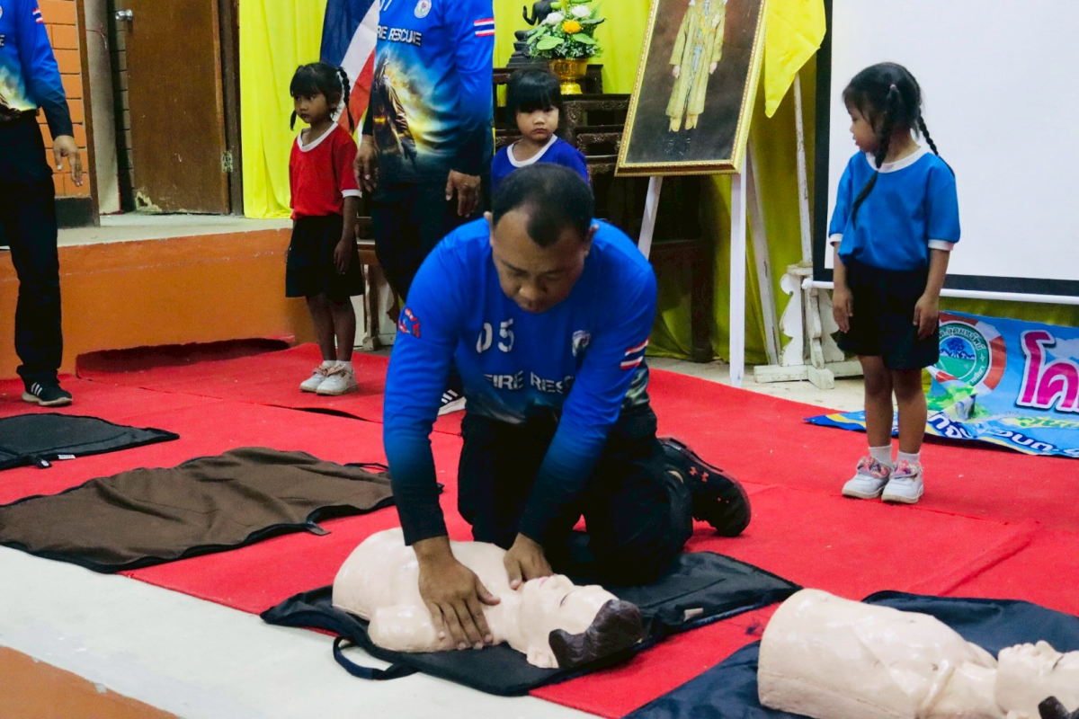 พิธีเปิดโครงการเฝ้าระวังป้องกันเด็กจมน้ำ ศูนย์พัฒนาเด็กเล็กในตำบลอุดมทรัพย์ ประจำปีงบประมาณ พ.ศ. 2569