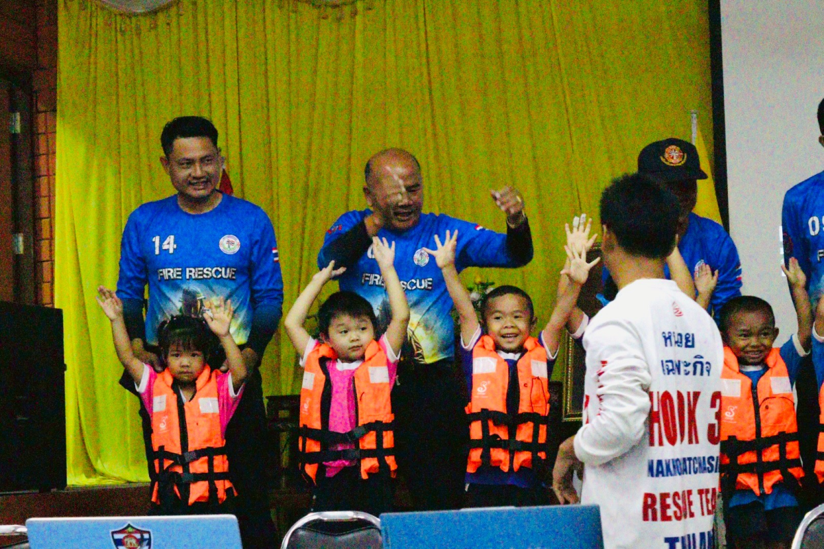 พิธีเปิดโครงการเฝ้าระวังป้องกันเด็กจมน้ำ ศูนย์พัฒนาเด็กเล็กในตำบลอุดมทรัพย์ ประจำปีงบประมาณ พ.ศ. 2569