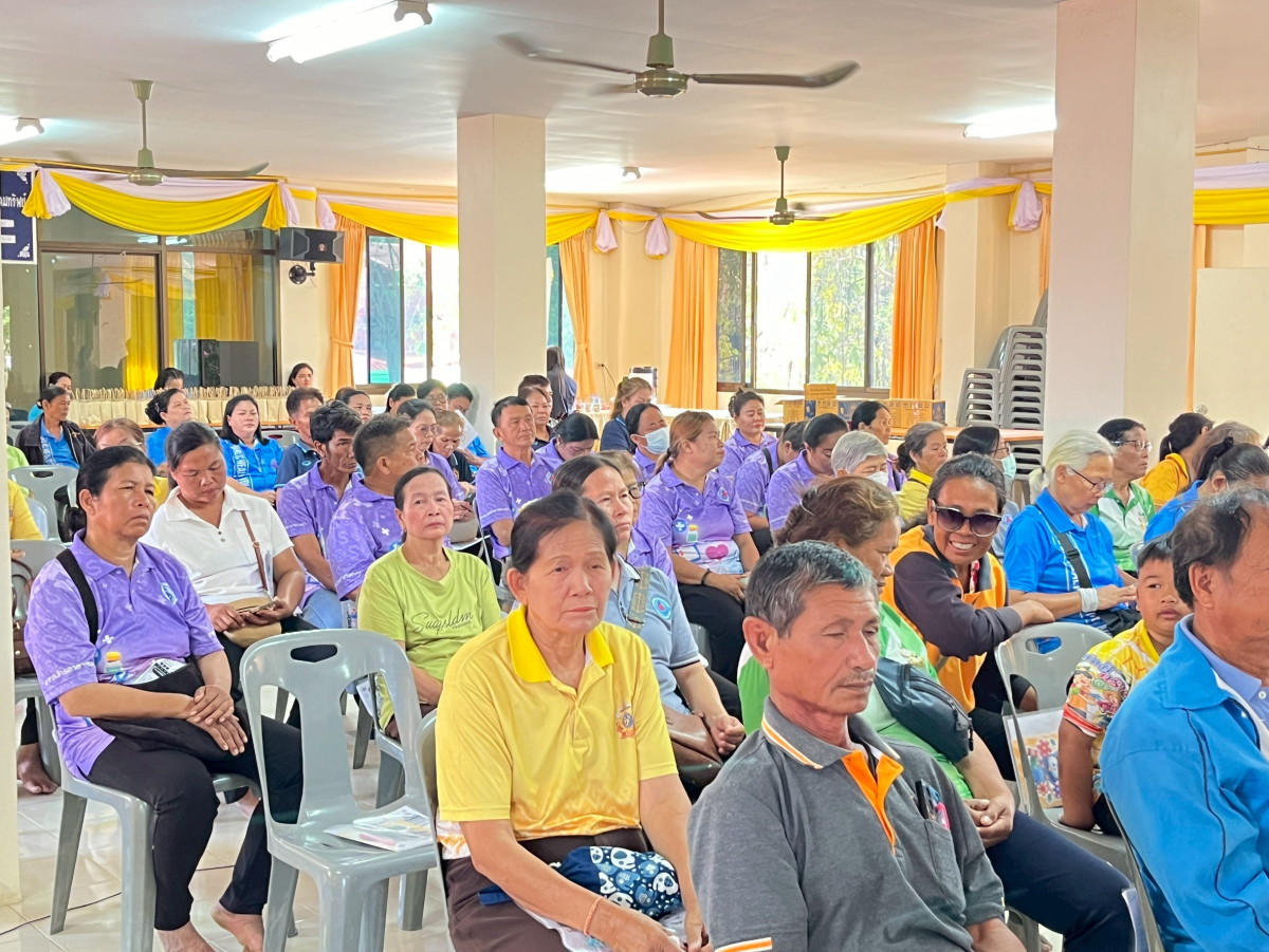 พิธีเปิดการฝึกอบรมให้ความรู้เกี่ยวกับโรคพิษสุนัขบ้า เพื่อเตรียมความพร้อมแก่บุคลากรและผู้นำชุมชนในการออกฉีดวัคซีนป้องกันโรคพิษสุนัขบ้าให้สุนัขและแมว ตามโครงการ "สัตว์ปลอดโรค คนปลอดภัยจากโรคพิษสุนัขบ้า