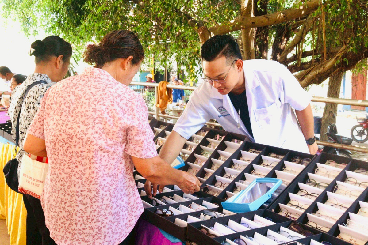 โครงการส่งเสริมสุขภาพสายตาผู้สูงวัย 