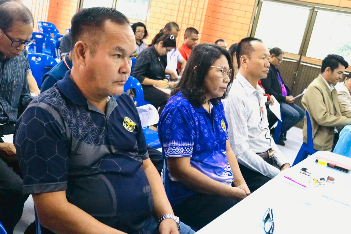 รประชุมคณะกรรมการศูนย์พัฒนาเด็กเล็กอุดมทรัพย์จำนวน 4 ศูนย์ 