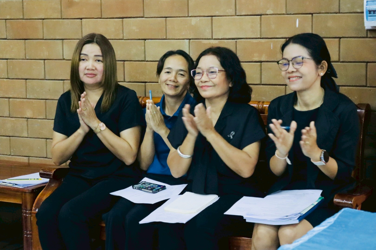 รประชุมคณะกรรมการศูนย์พัฒนาเด็กเล็กอุดมทรัพย์จำนวน 4 ศูนย์ 