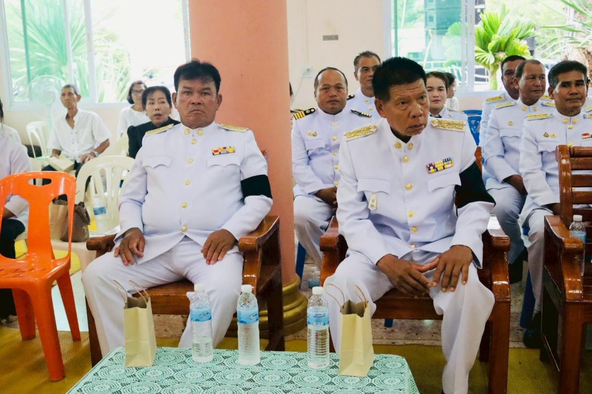 ร่วมพิธีพระราชทานน้ำหลวงสรงศพพระครูเกษมศาสนกิจ (สาน เขมวีโร) และร่วมฟังสวดอภิธรรม 