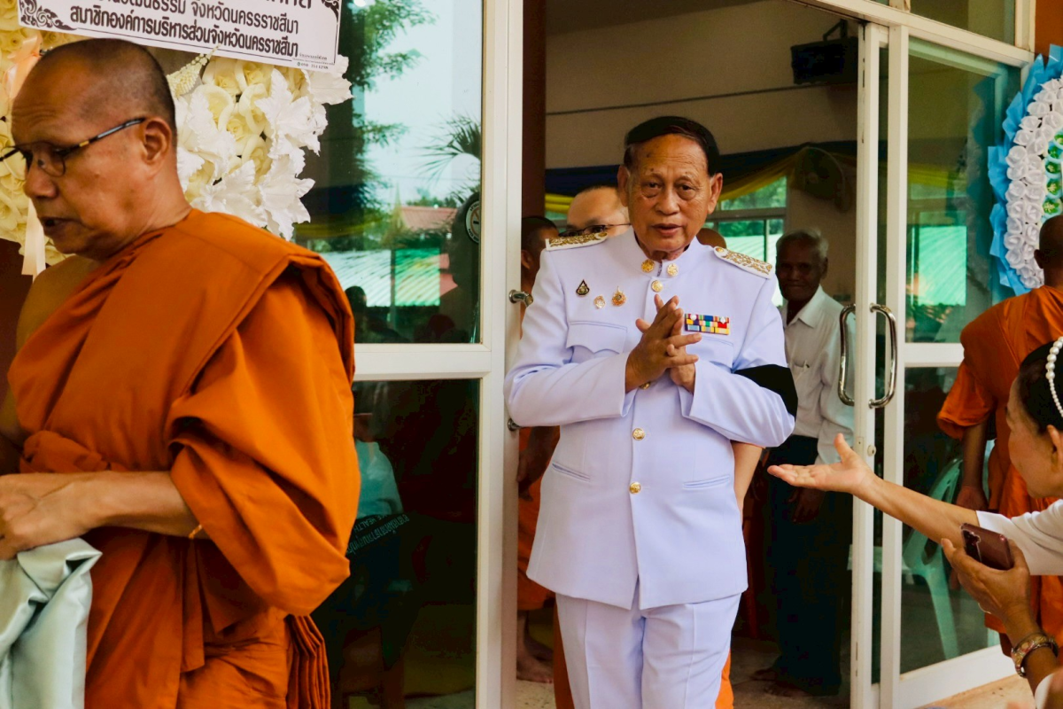 ร่วมพิธีพระราชทานน้ำหลวงสรงศพพระครูเกษมศาสนกิจ (สาน เขมวีโร) และร่วมฟังสวดอภิธรรม 