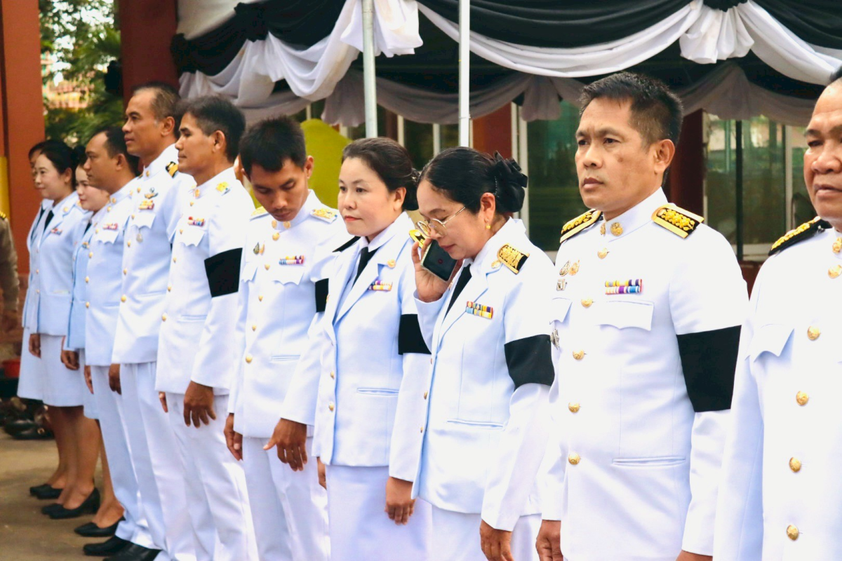 ร่วมพิธีพระราชทานน้ำหลวงสรงศพพระครูเกษมศาสนกิจ (สาน เขมวีโร) และร่วมฟังสวดอภิธรรม 