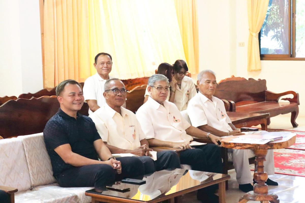 ต้อนรับคณะศึกษาดูงานจากโรงเรียนผู้สูงอายุ องค์การบริหารส่วนตำบลโพนงาม อ.บุณฑริก จ.อุบลราชธานี 