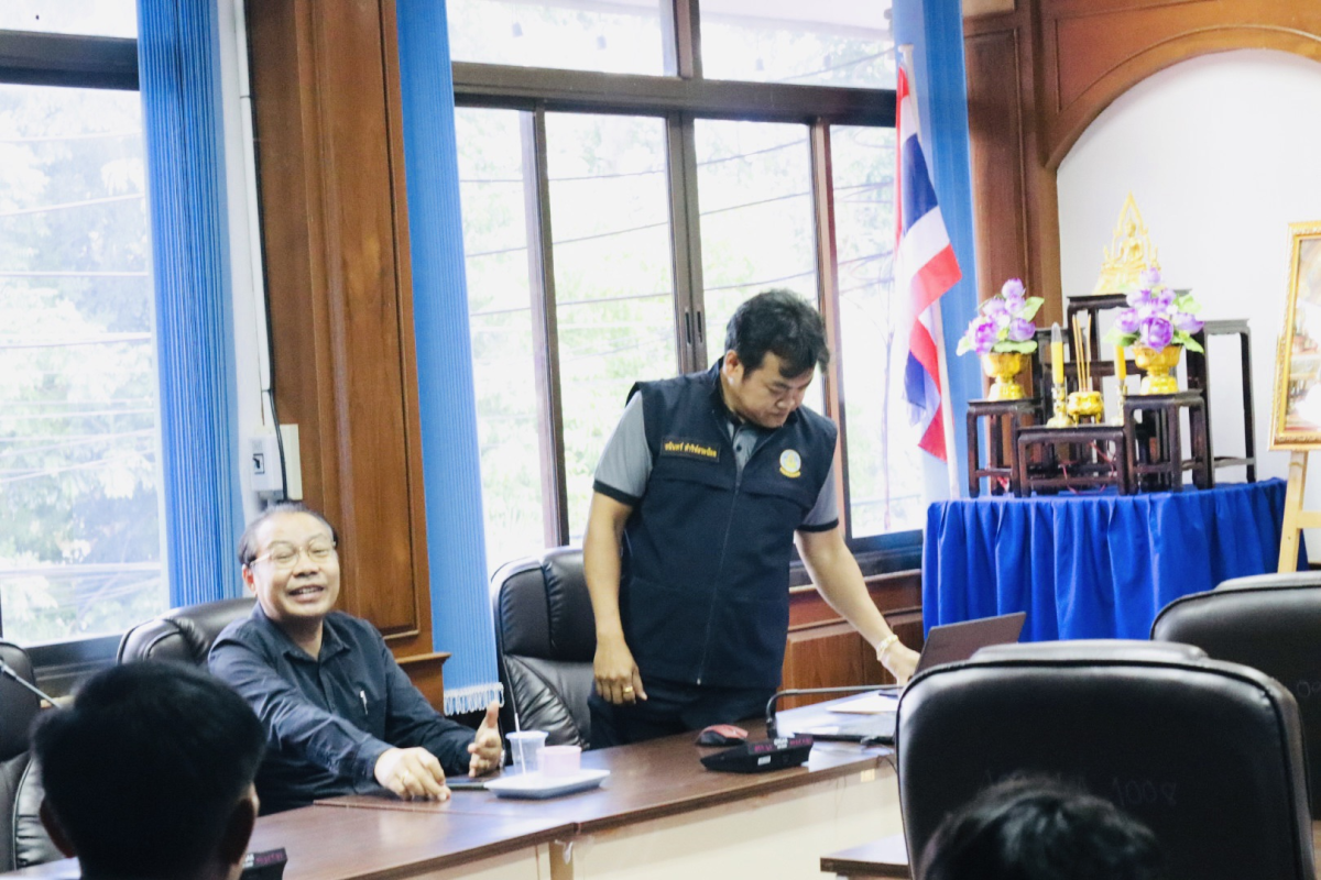 ประชุมการบริหารจัดการน้ำและถนนเลียบคลองลำเชียงสา