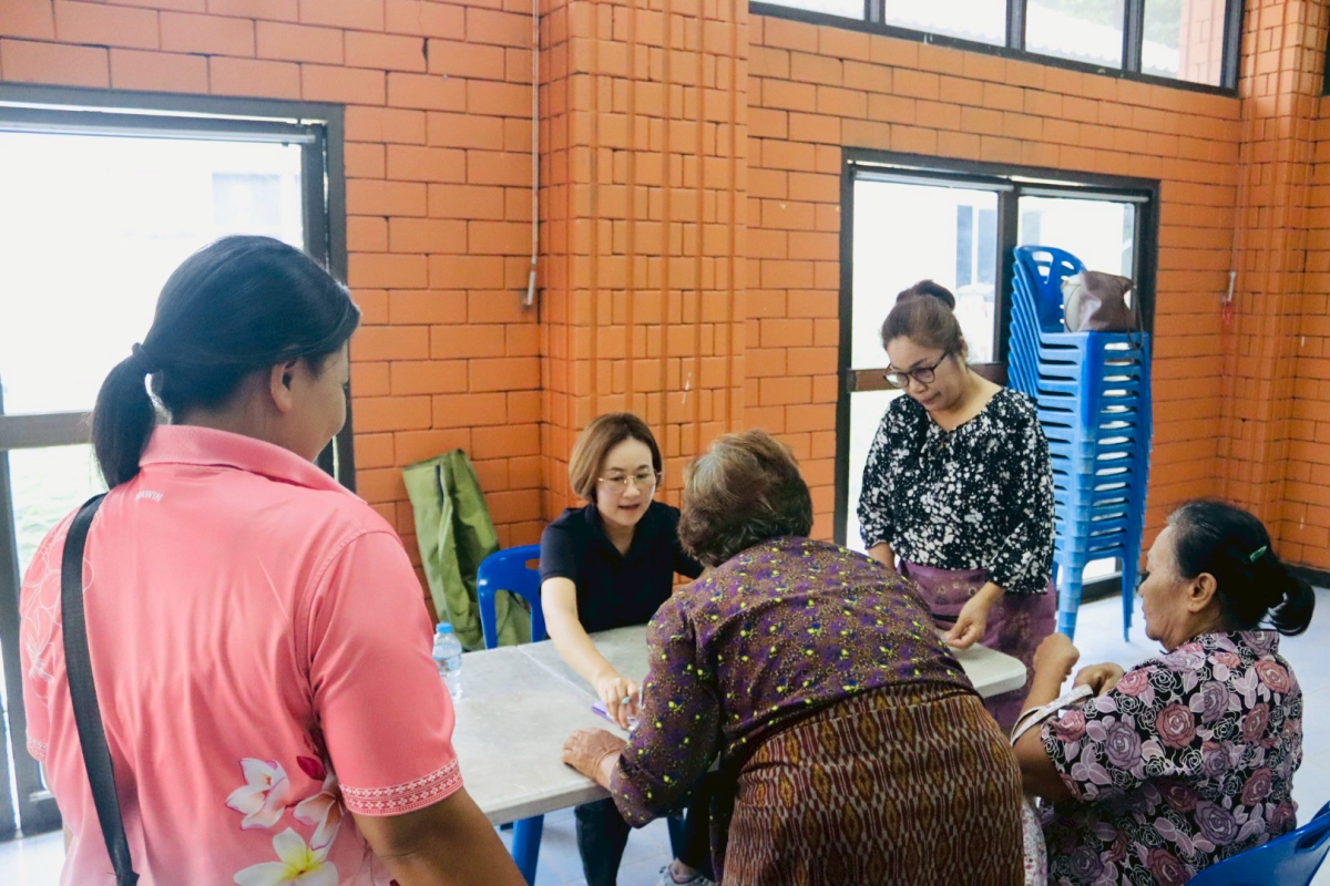 พิธีเปิดโครงการพัฒนาคุณภาพชีวิตผู้สูงอายุและคนพิการร่วมกับภาคีเครือข่ายในชุมชน "การฟื้นฟูสุขภาพผู้สูงอายุที่มีปัญหาการเคลื่อนไหวและคนพิการ อำเภอวังน้ำเขียว" 