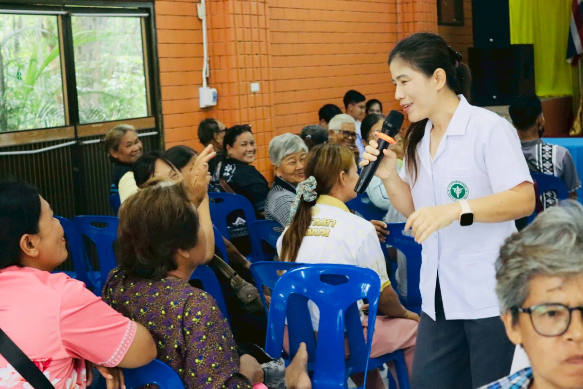 พิธีเปิดโครงการพัฒนาคุณภาพชีวิตผู้สูงอายุและคนพิการร่วมกับภาคีเครือข่ายในชุมชน "การฟื้นฟูสุขภาพผู้สูงอายุที่มีปัญหาการเคลื่อนไหวและคนพิการ อำเภอวังน้ำเขียว" 