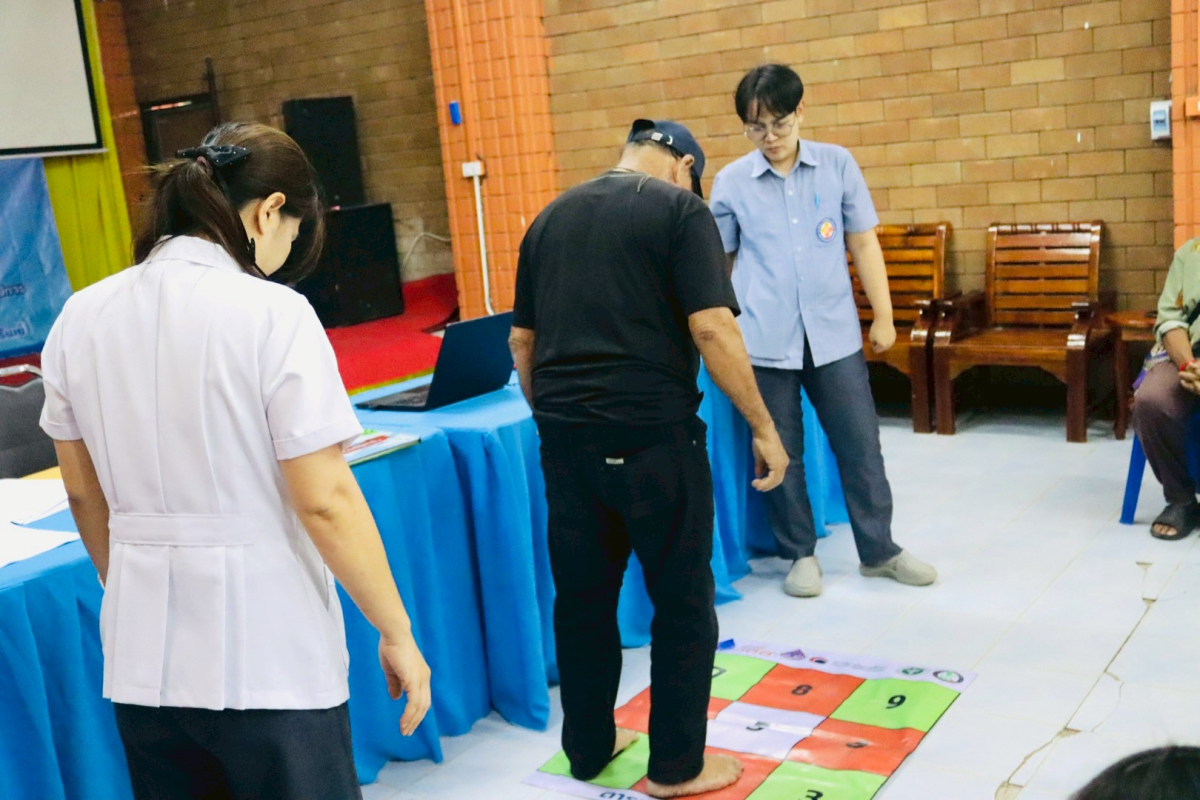 พิธีเปิดโครงการพัฒนาคุณภาพชีวิตผู้สูงอายุและคนพิการร่วมกับภาคีเครือข่ายในชุมชน "การฟื้นฟูสุขภาพผู้สูงอายุที่มีปัญหาการเคลื่อนไหวและคนพิการ อำเภอวังน้ำเขียว" 