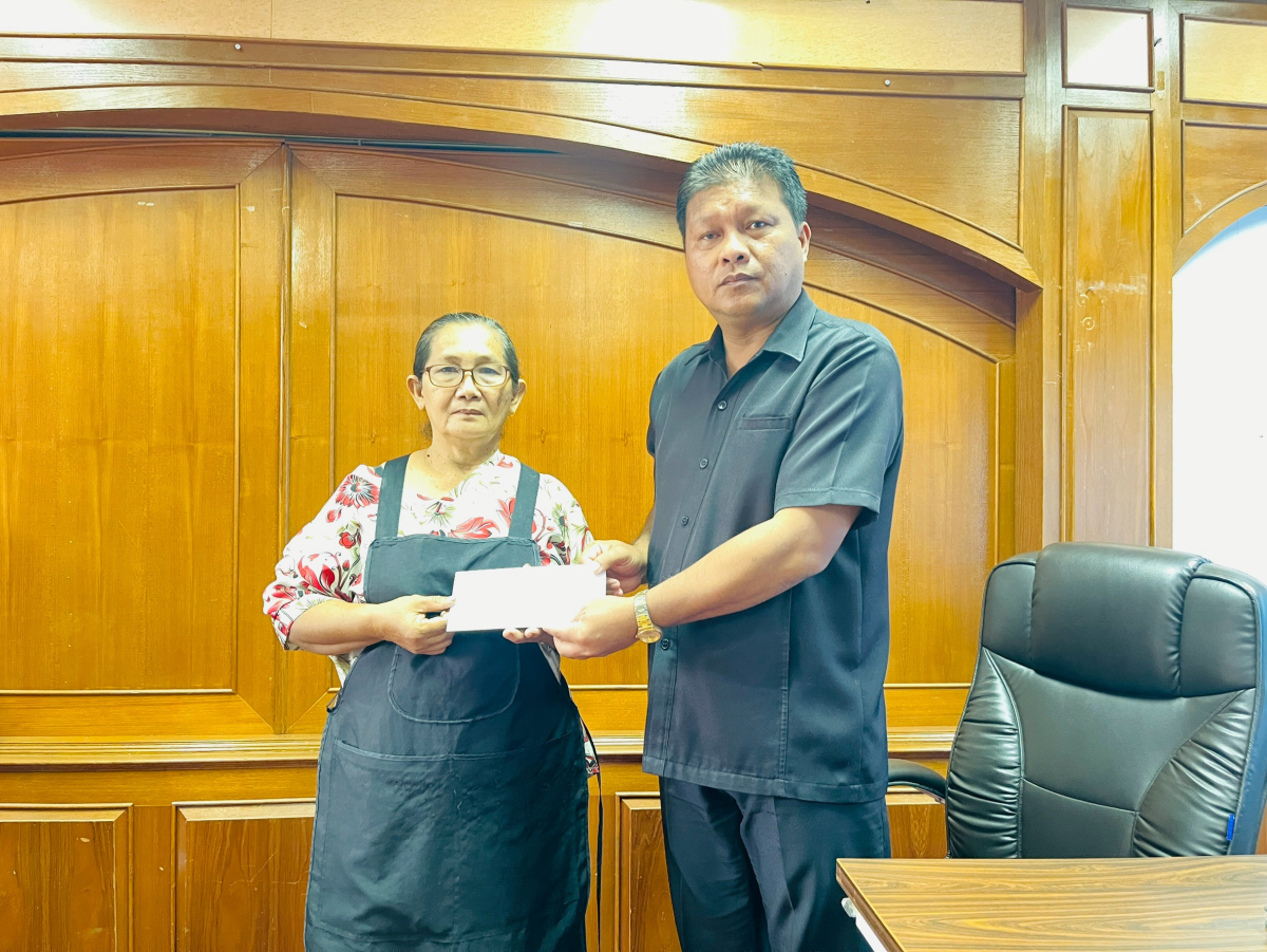 อบต.อุดมทรัพย์ มอบเงินช่วยเหลือผู้ประสบภัยพิบัติกรณีฉุกเฉิน เหตุวาตภัย ประจำปีงบประมาณ พ.ศ.2569
