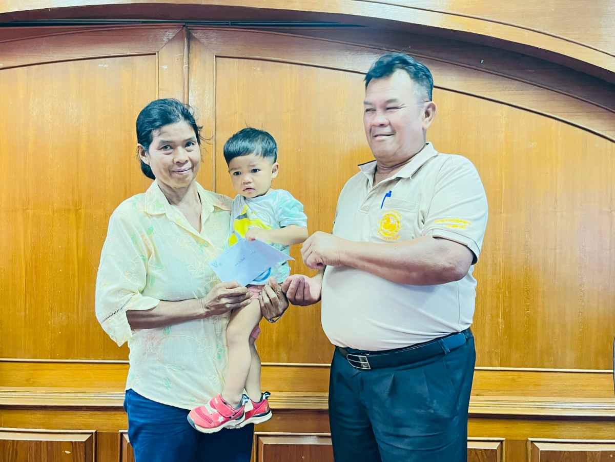 อบต.อุดมทรัพย์ มอบเงินช่วยเหลือผู้ประสบภัยพิบัติกรณีฉุกเฉิน เหตุวาตภัย ประจำปีงบประมาณ พ.ศ.2569