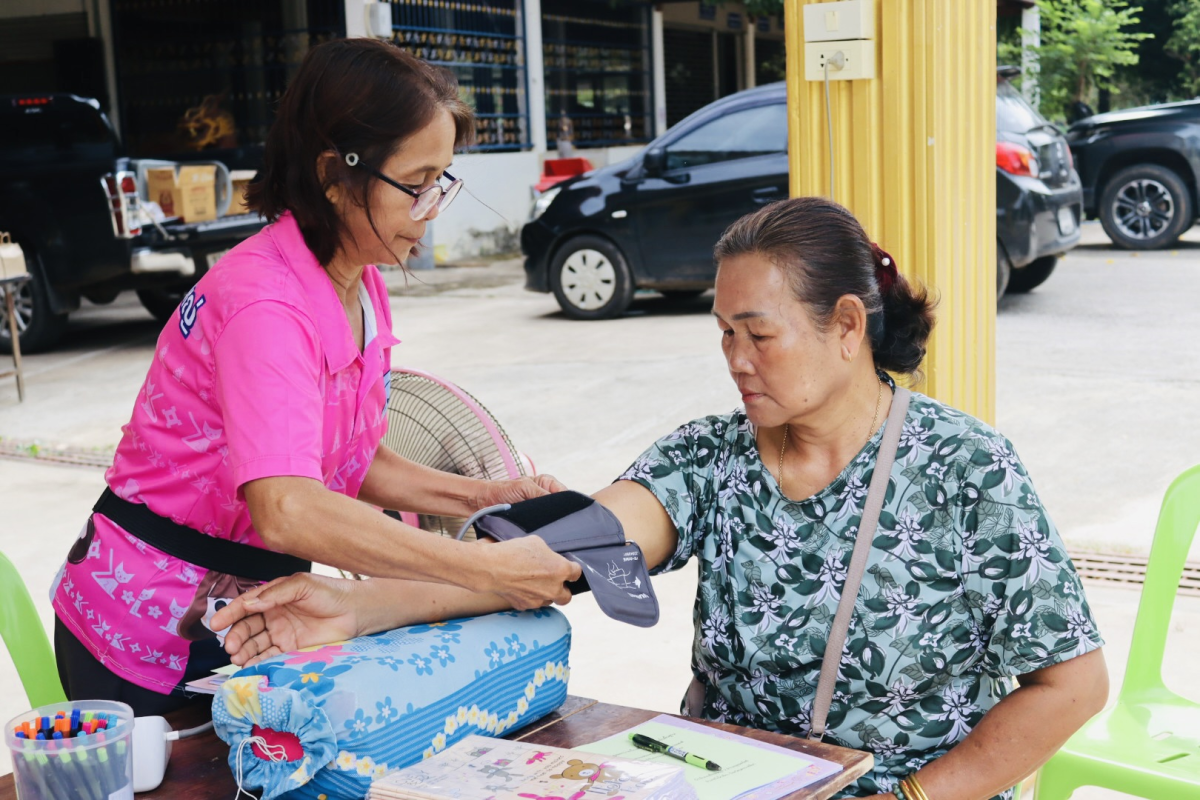 โครงการอบรมหมอหมู่บ้านในพระราชประสงค์ บ้านโนนเหลื่อมและบ้านโนนงิ้ว 