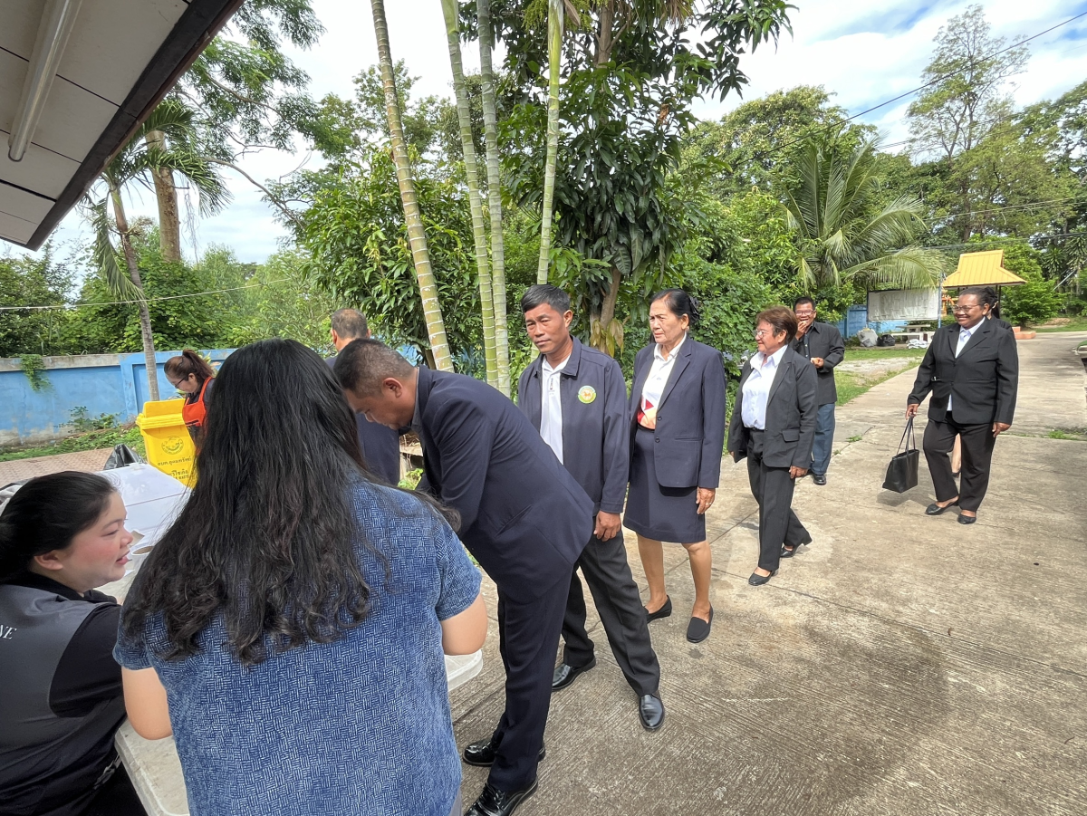 องค์การบริหารส่วนตำบลอุดทรัพย์ เข้ารับการตรวจหาสารเสพติดตามโครงการ "โคราชสีขาว ปลอดยาเสพติด