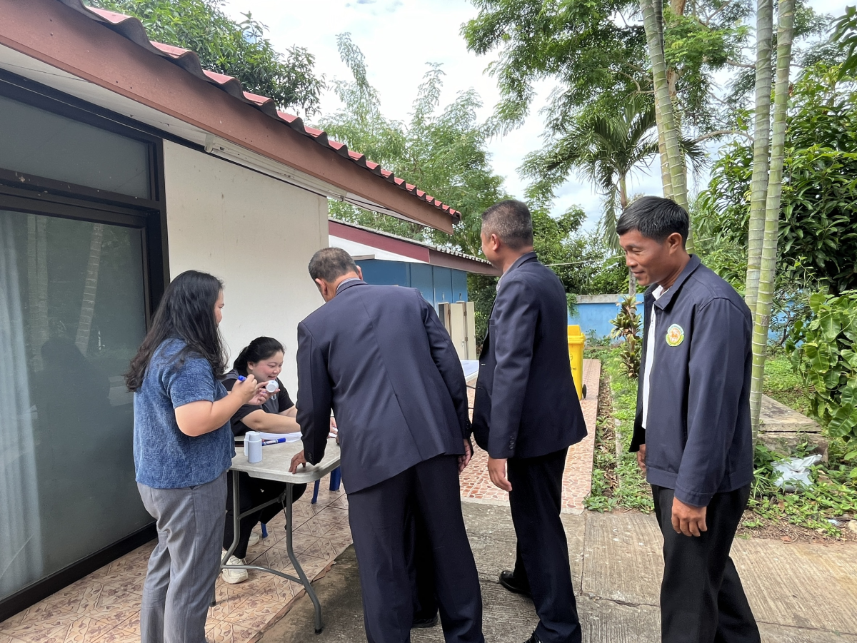 องค์การบริหารส่วนตำบลอุดทรัพย์ เข้ารับการตรวจหาสารเสพติดตามโครงการ "โคราชสีขาว ปลอดยาเสพติด