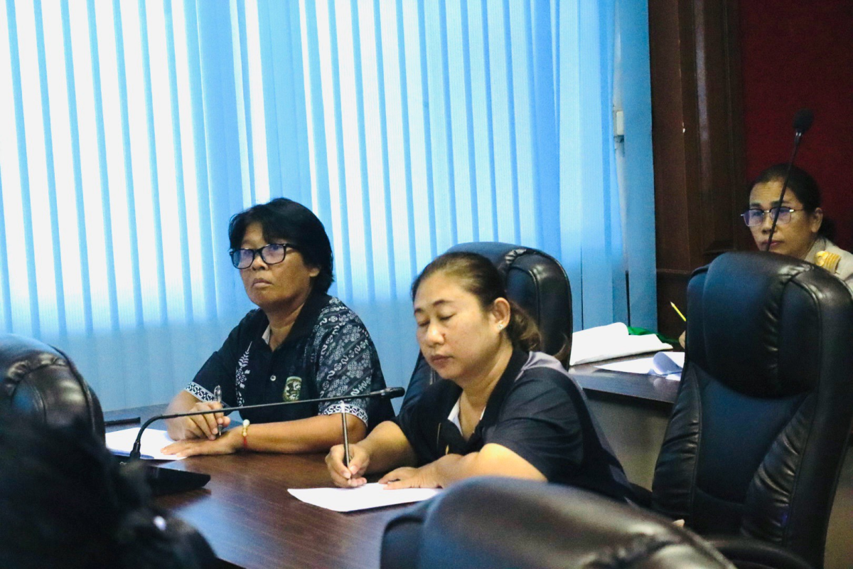 ประชุมพนักงานส่วนตำบลอุดมทรัพย์ (กองการศึกษาศาสนาและวัฒนธรรม) ประจำปี พ.ศ.2569