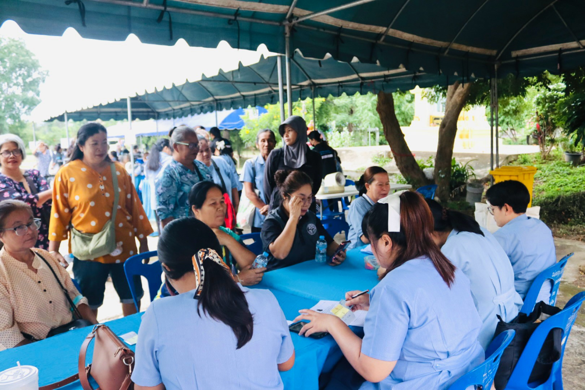 โครงการตรวจคัดกรองมะเร็งเต้านม โดยเครื่องเอกซเรย์เต้านมเคลื่อนที่  ในสตรีกลุ่มเสี่ยงและผู้ด้อยโอกาส และโครงการคัดกรองมะเร็งนรีเวช ประจำปีงบประมาณ 2569 