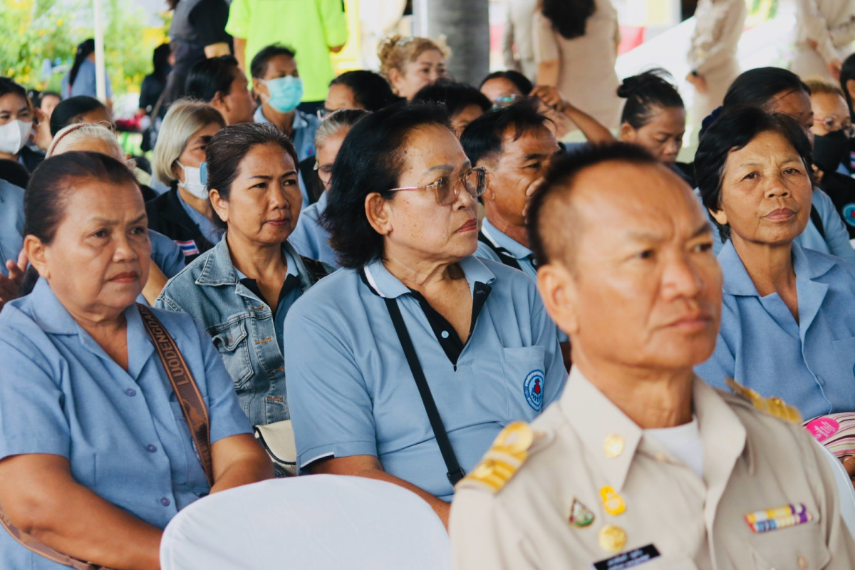 โครงการตรวจคัดกรองมะเร็งเต้านม โดยเครื่องเอกซเรย์เต้านมเคลื่อนที่  ในสตรีกลุ่มเสี่ยงและผู้ด้อยโอกาส และโครงการคัดกรองมะเร็งนรีเวช ประจำปีงบประมาณ 2569 